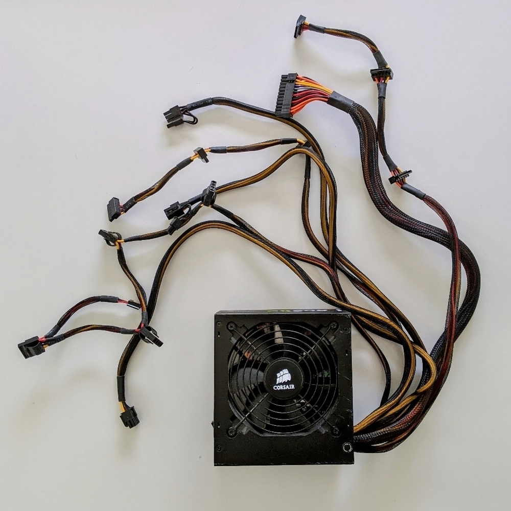 CORSAIR CX600 Power Supply Model 75-001668 Very Good Pre-Owned Condition